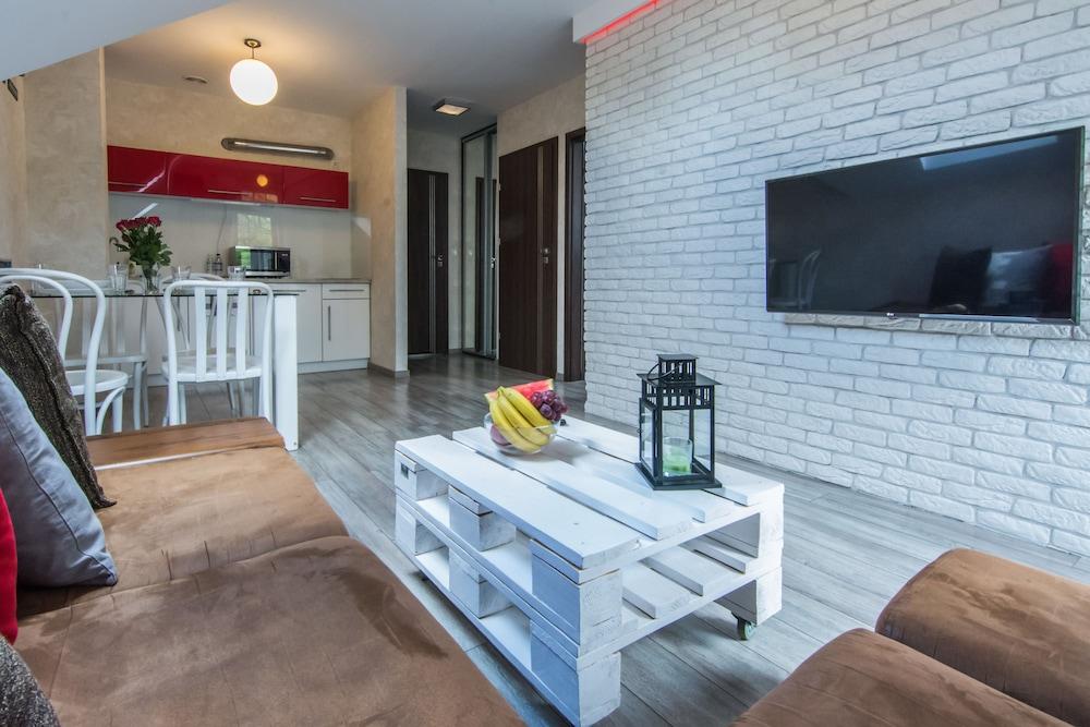 Apartamenty hoteLOVE pod Debami