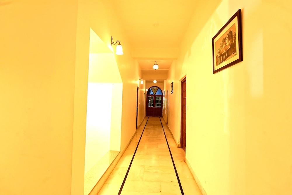 Hotel Gorbandh Mount Abu