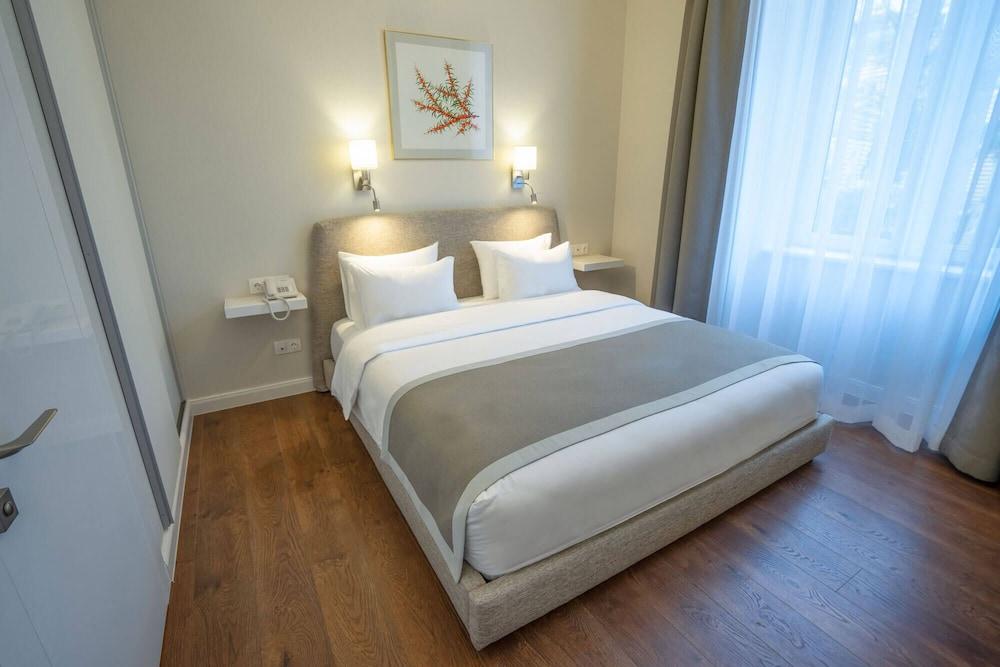 Tiflis Opera Aparthotel