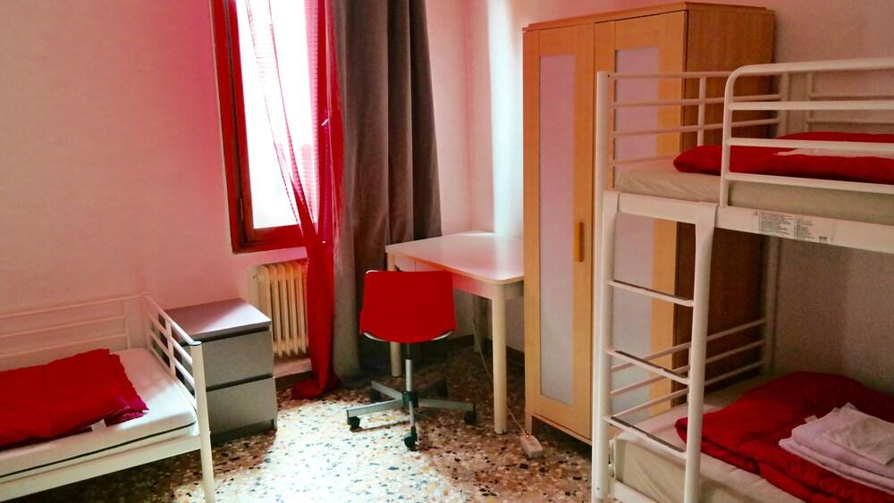 The Academy - Hostel