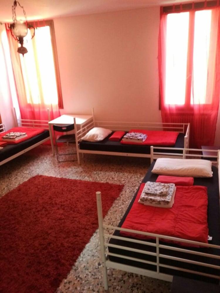 The Academy - Hostel