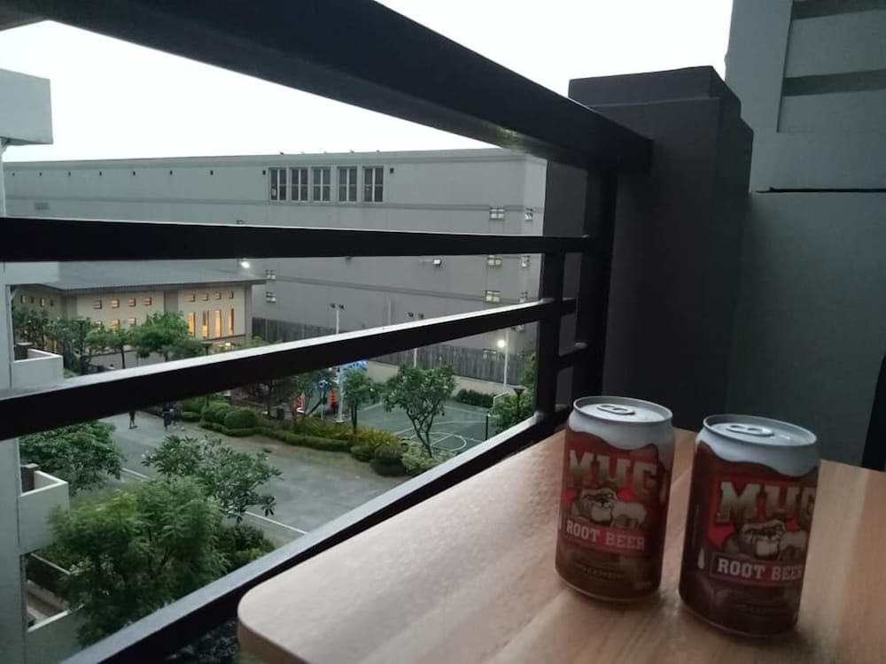 The Redwoods SM Fairview with Balcony Quezon City,Metro Manila Philippines