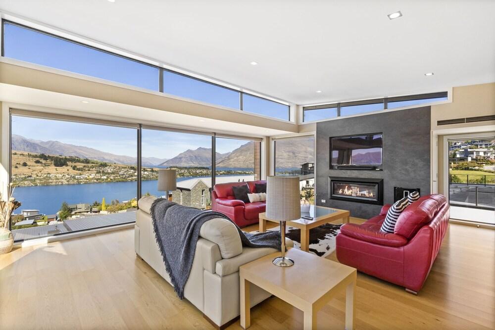 Villa On Saint Marks