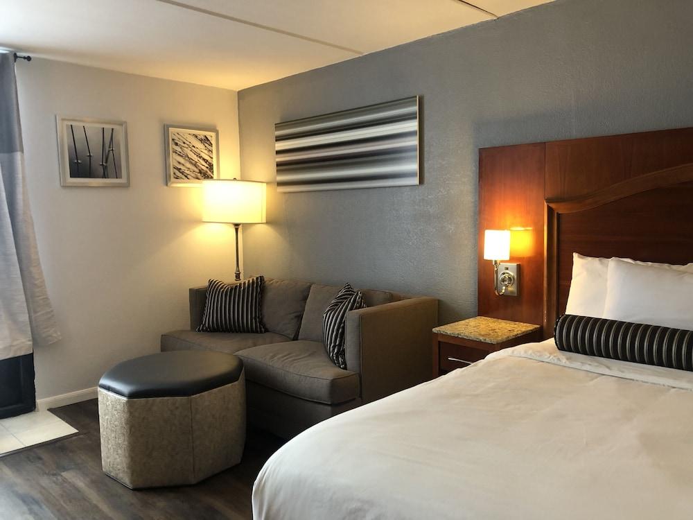 The Grand Hotel Spindletop