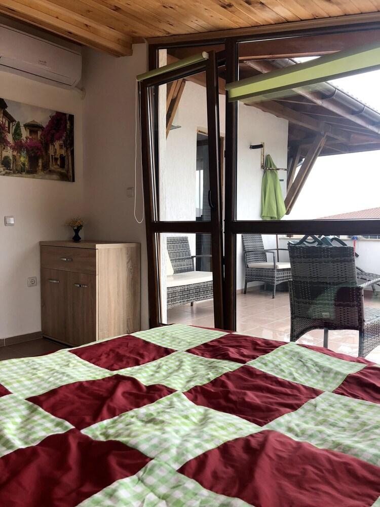 Apartments Primorsko