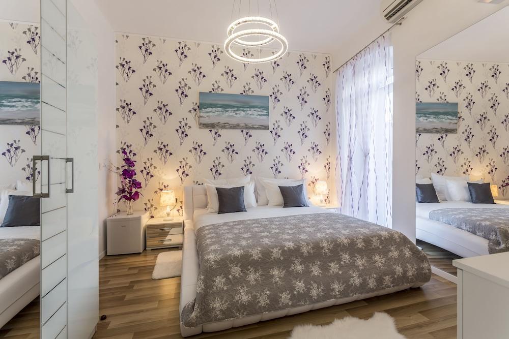 Luxury Center with Spa