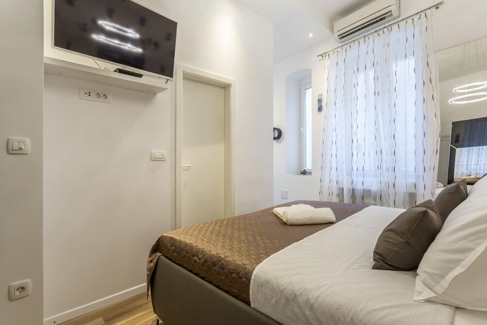 Luxury Center with Spa