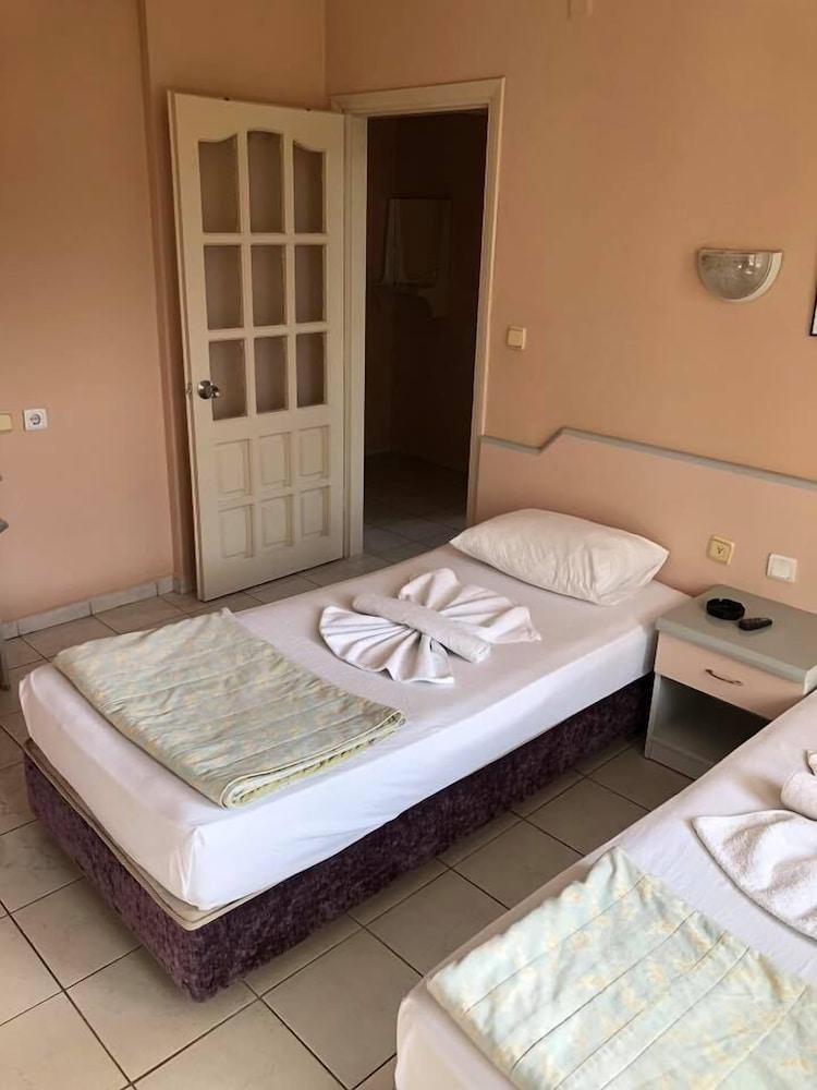 Gold River Apart Otel