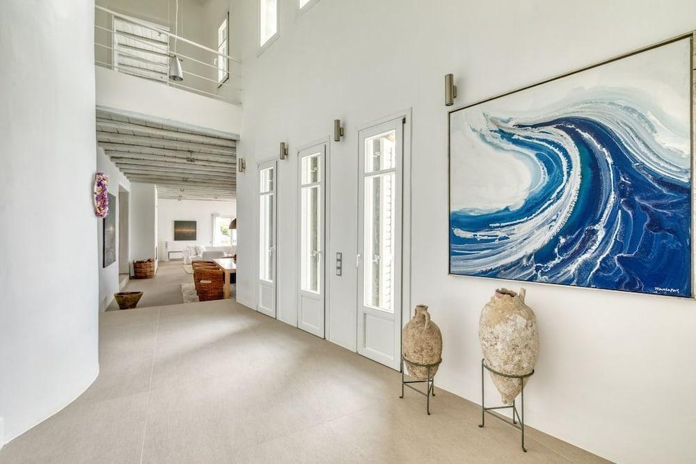 Crystal Villa 6 Bedroom