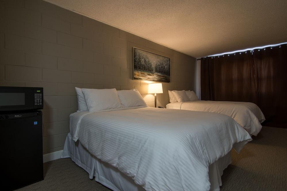 Northwood Plaza Hotel