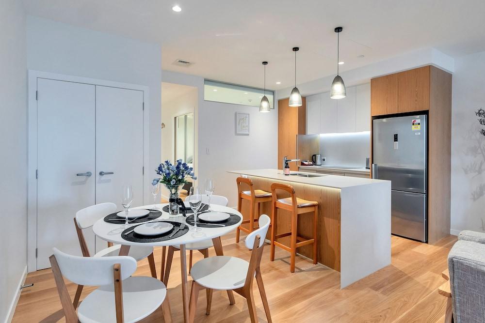 Spacious Mt Eden Apartment