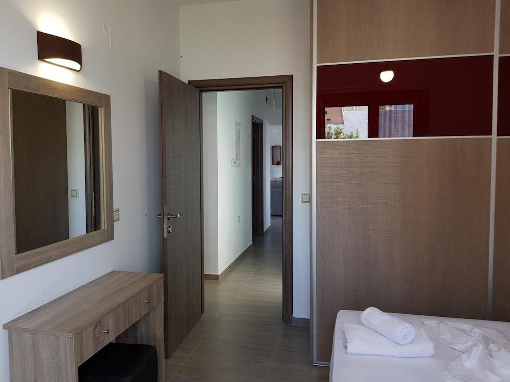 Angela's Sea View 3 BD House