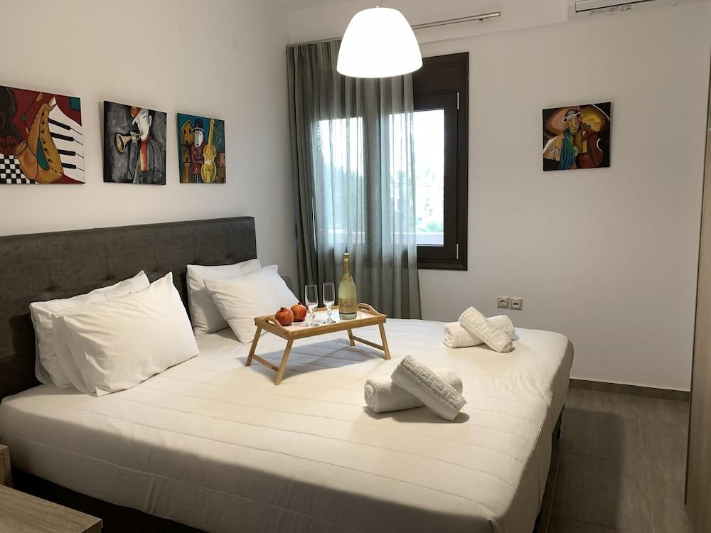 Angela's Sea View 3 BD House