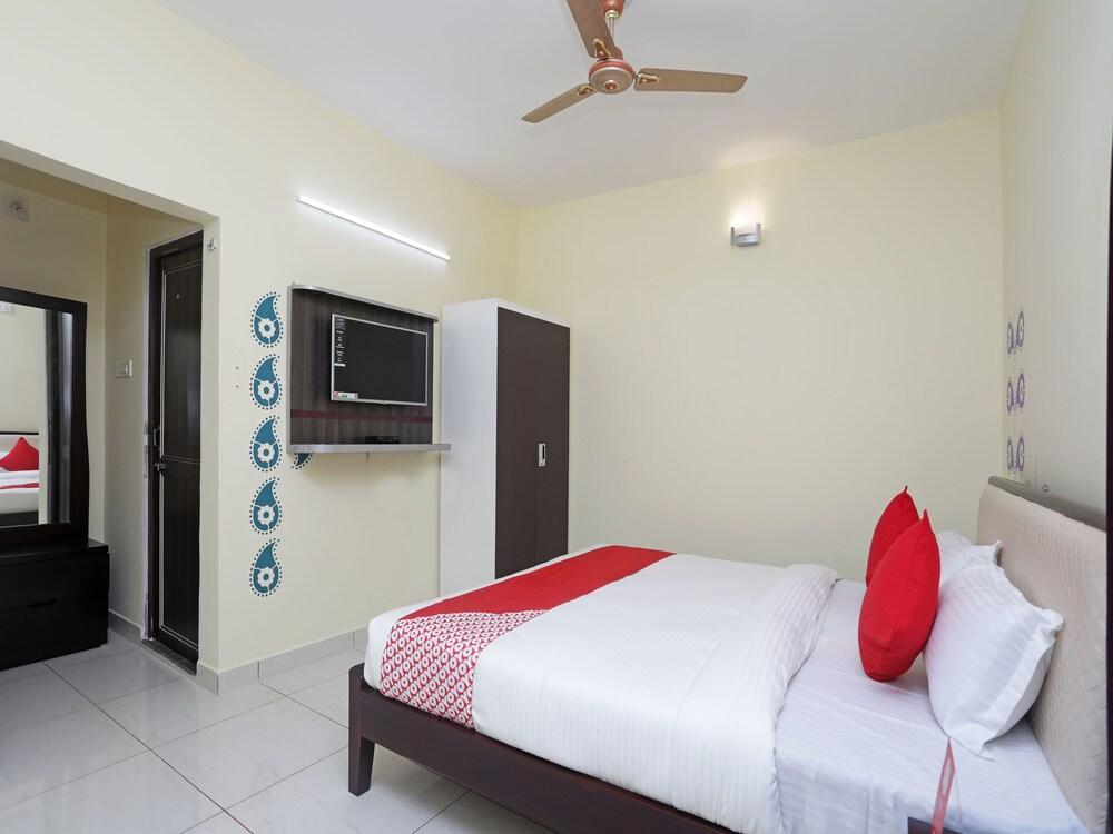 OYO 13924 Shree Gopal Residency