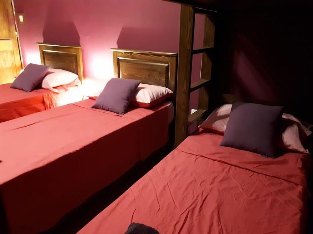 Nocturne Family House