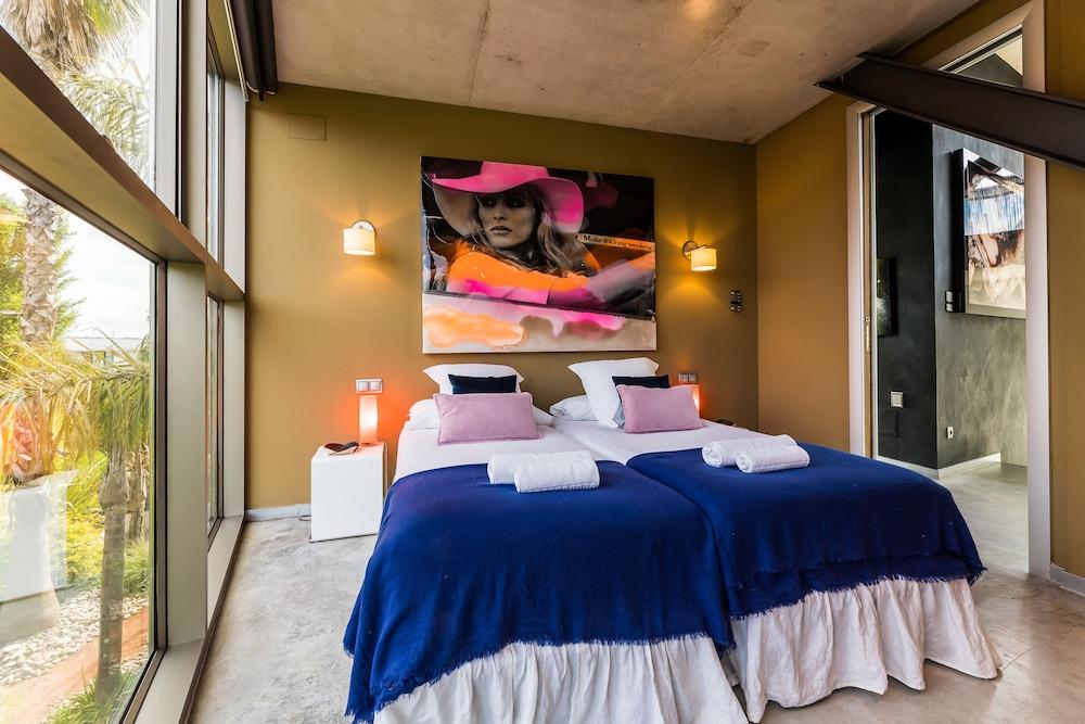 Villa Borobil Heated Pool and Garden