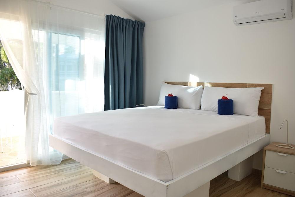 Tropical Casa Laguna