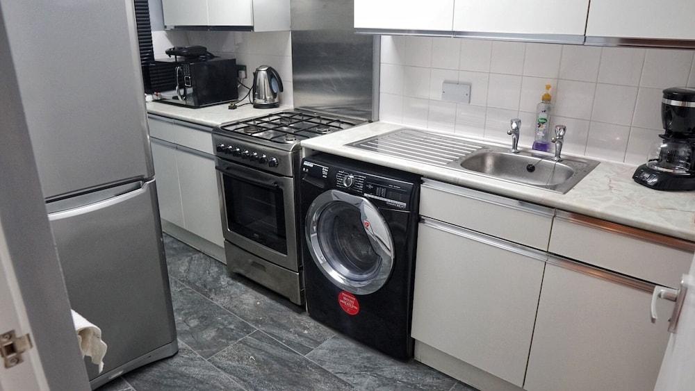 North London Apartment - Edmonton