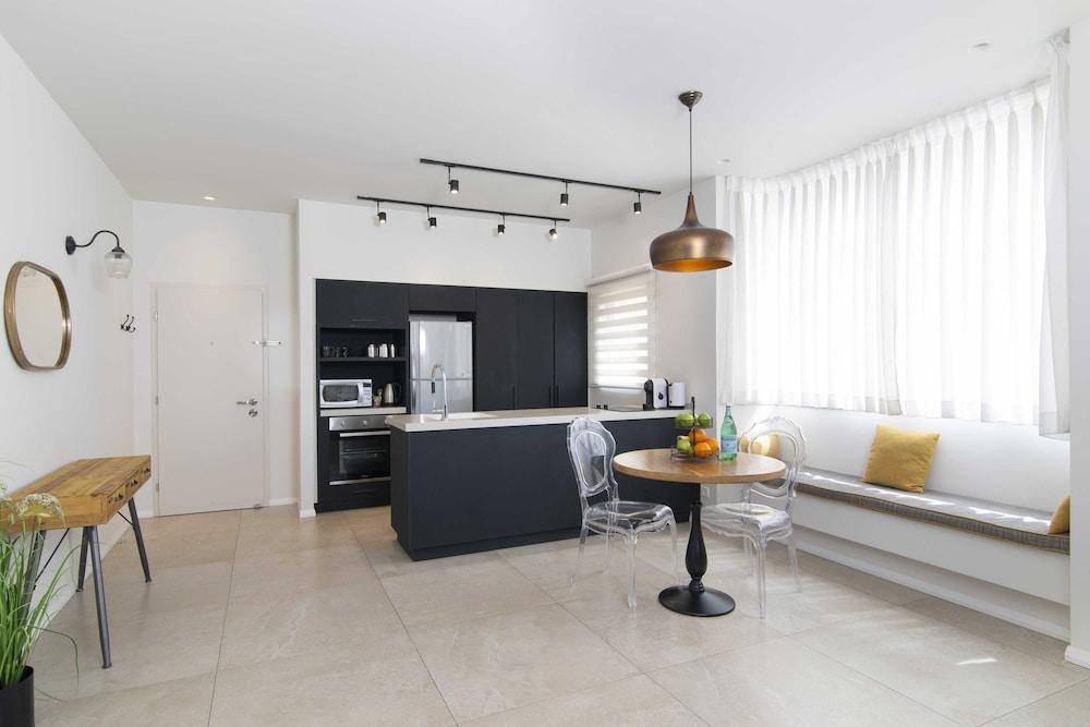 Tlv Center by Tlv2rent