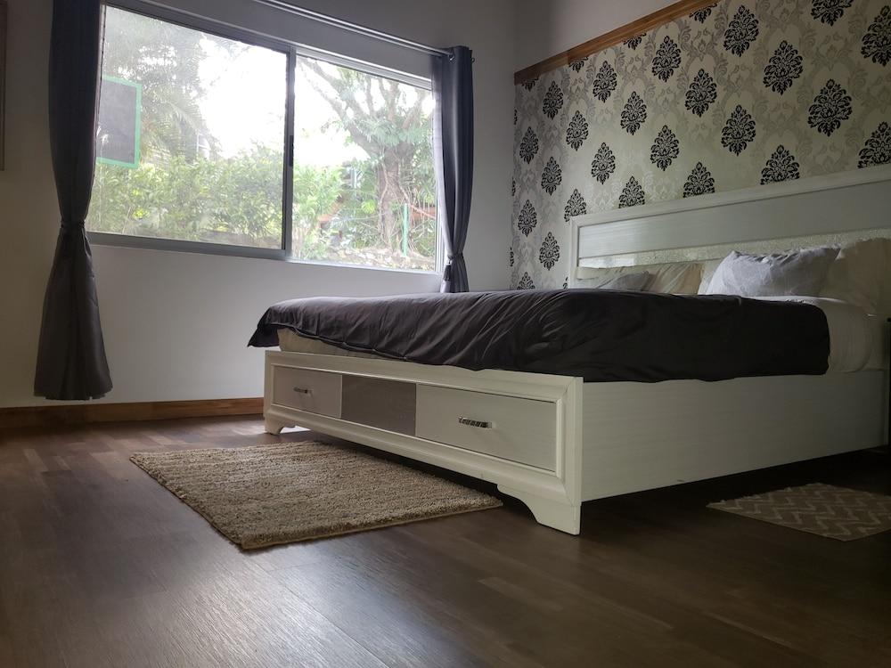 Better Life Suites & Studio