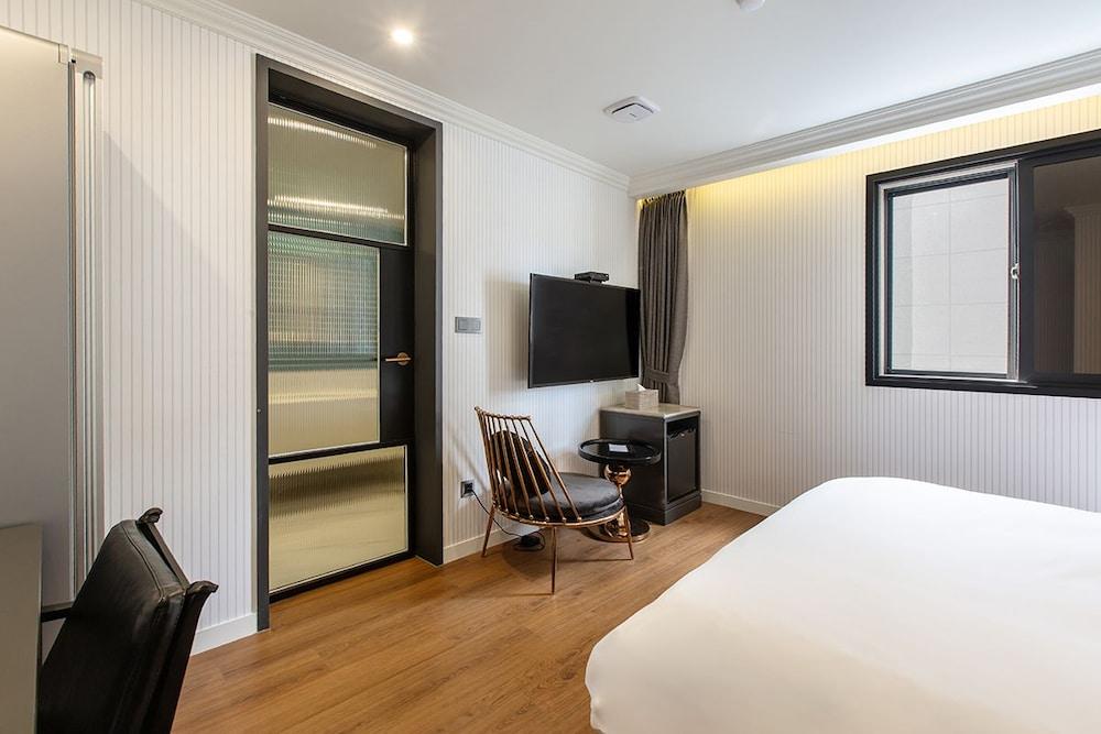 Browndot Hotel Yeonhwari