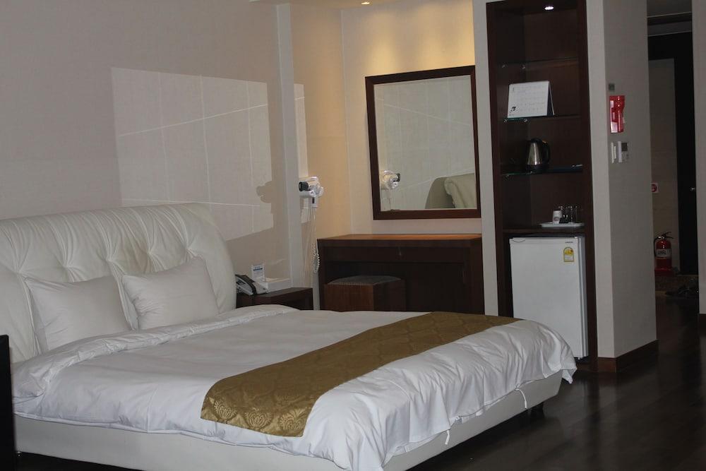 Gyeongpo Beach Hotel