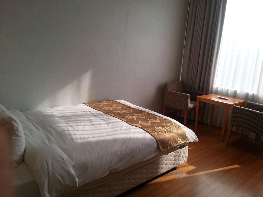 Gyeongpo Beach Hotel