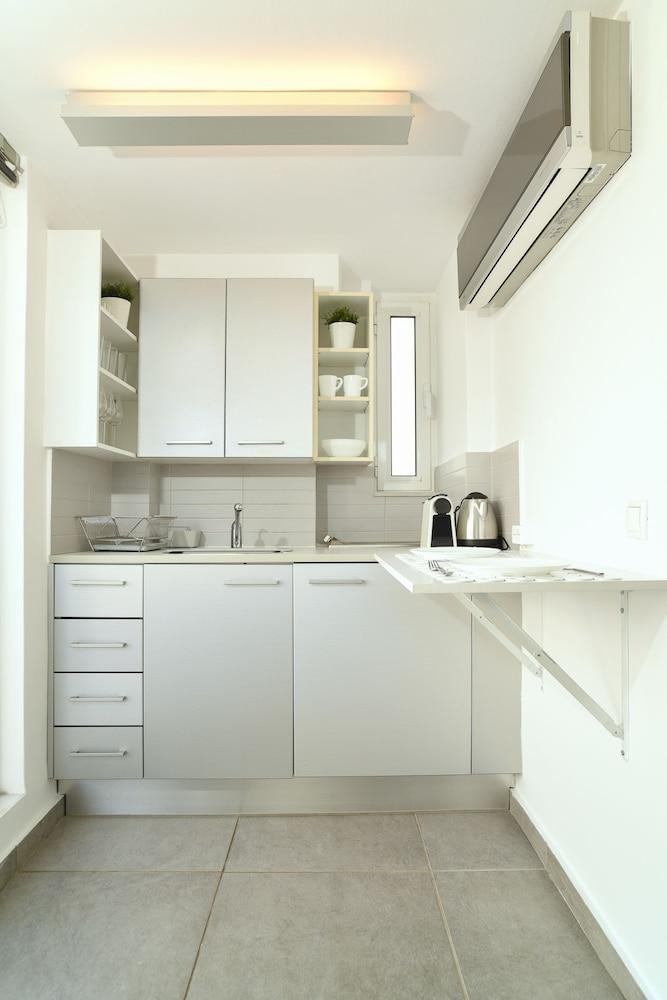 The coolest loft & terrace Varkiza SV