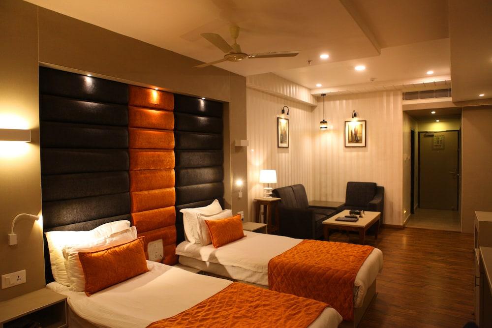 The Aananda Imperial