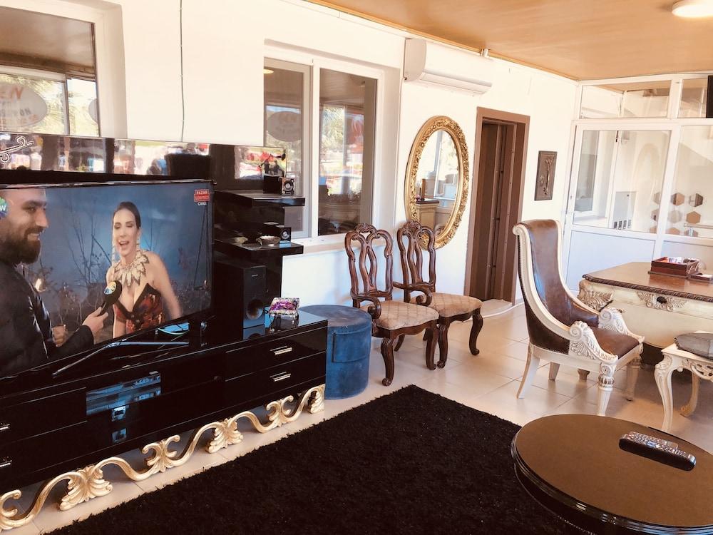 Teos Alesta Apart Pansiyon