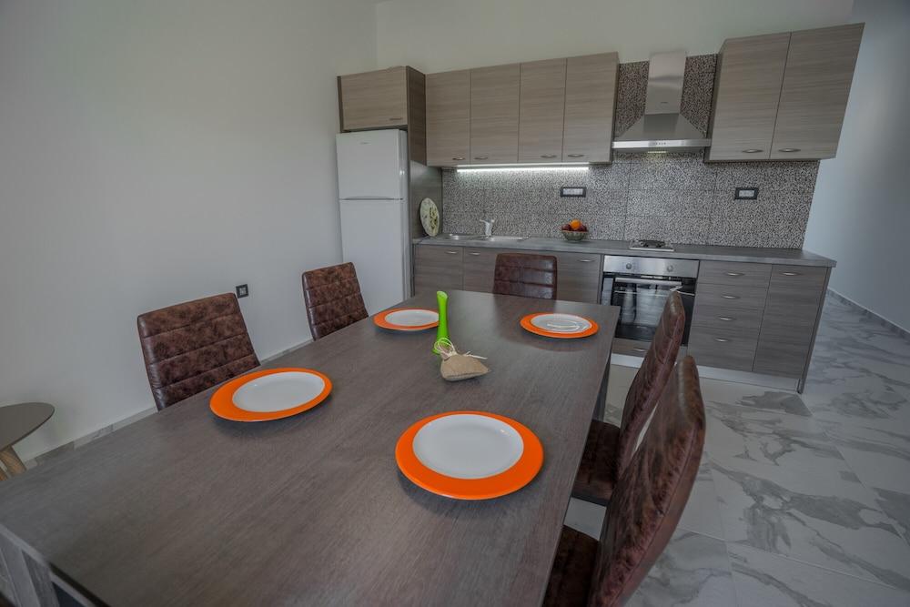 Katsaros Deluxe Apartments