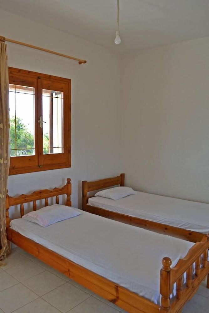 Pine Cottege Korakonisi Inlet