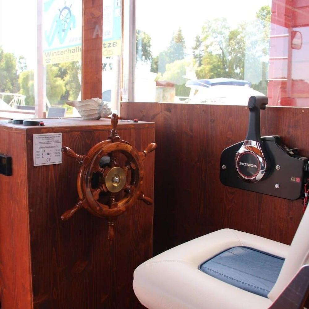 Hausboot Neustrelitz am Zierker See