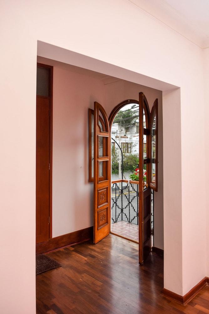 Lima White House - Hostel