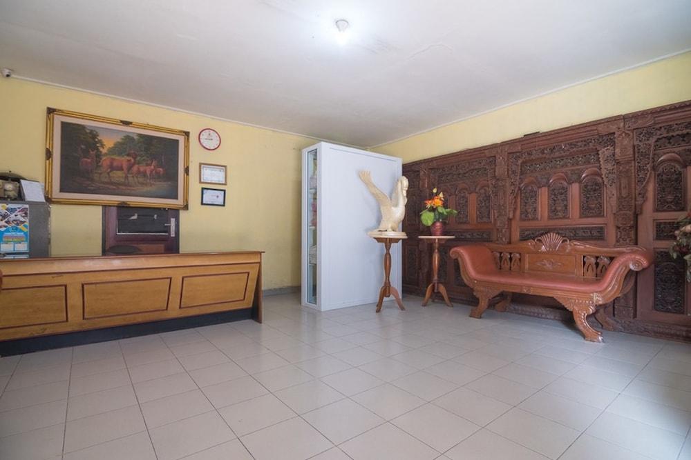 RedDoorz @ Buah Batu 3