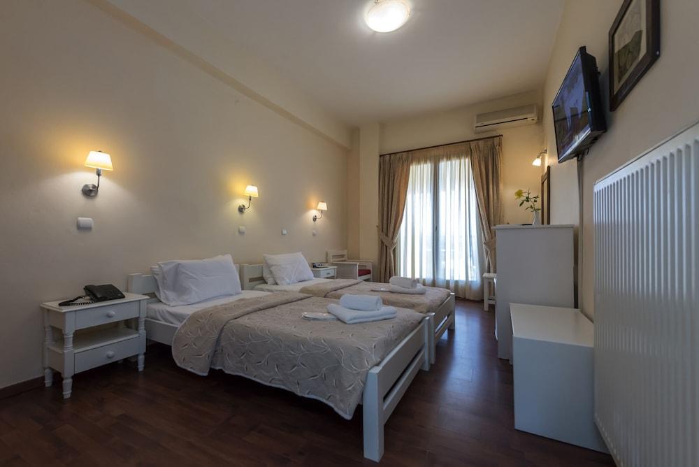 Akroyali Hotel & Villas