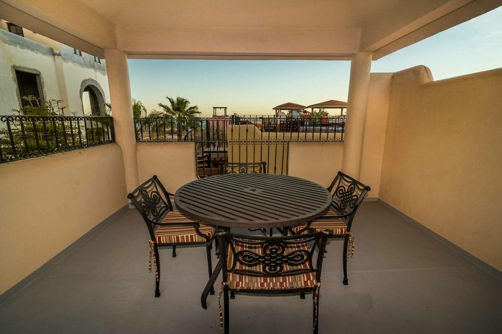 Casa Corazon FN 164 2 BR by Casago