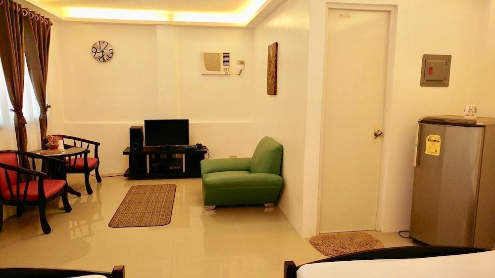 Juvies Resort Hotel and Restaurant