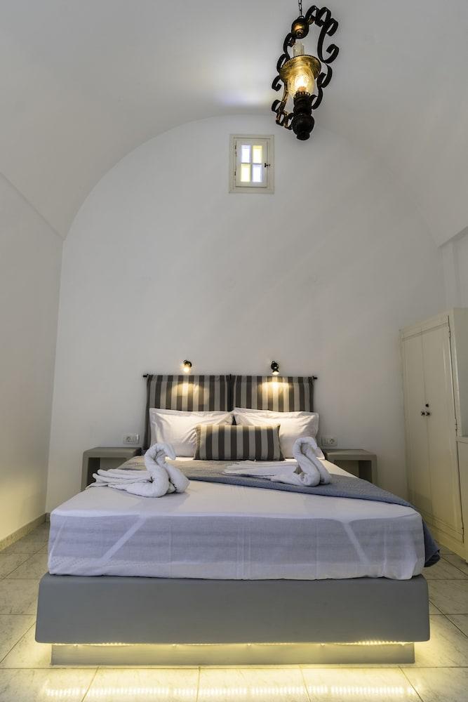 Villa Kalamia Dolphins