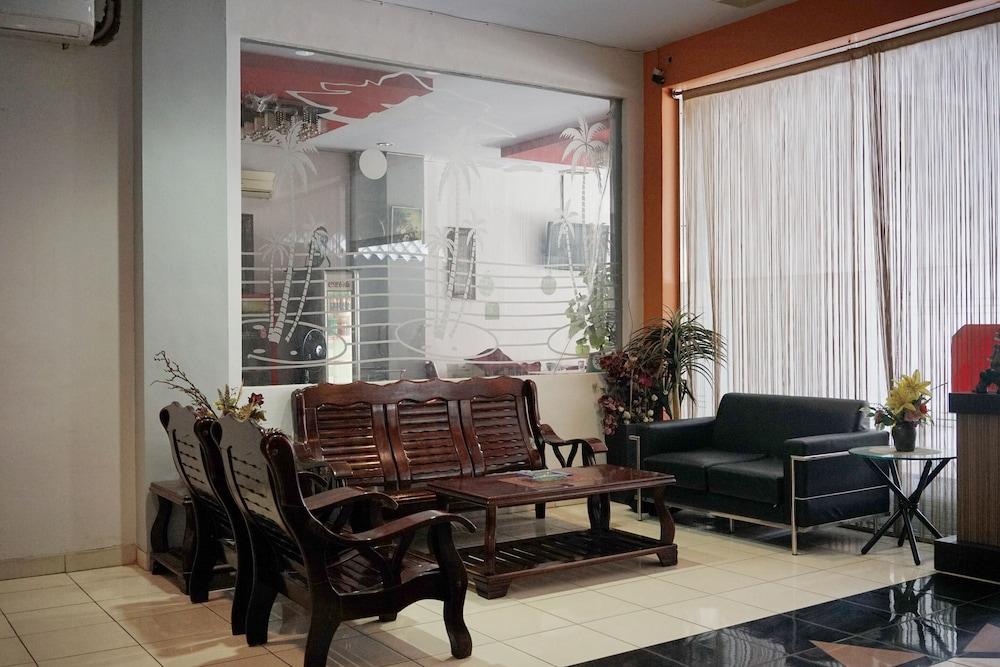 OYO 2291 Hotel Bahagia