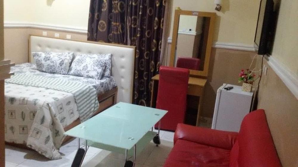 Blue View Hotel and Apartments