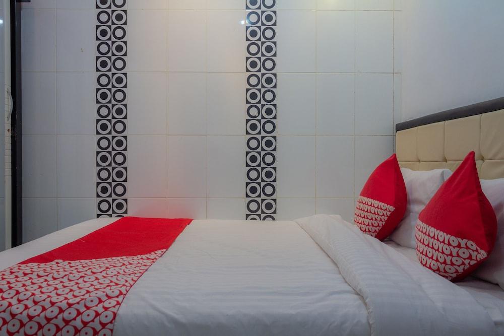 OYO 649 K68 Residence