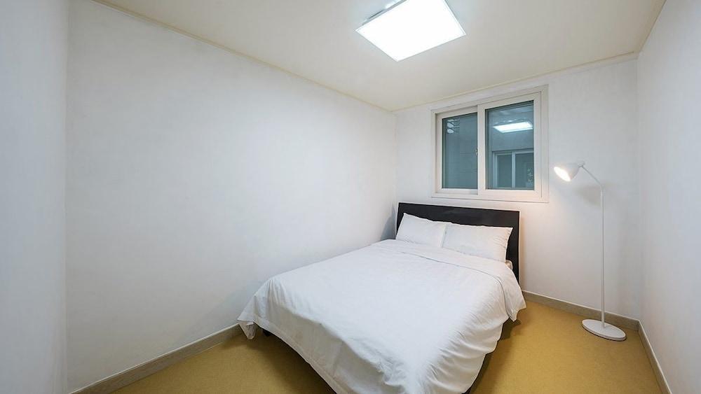 Yeongheungdo Sun Pension