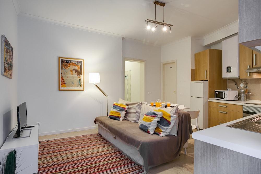 Cozy Tailor Made With a Refreshing Terrace