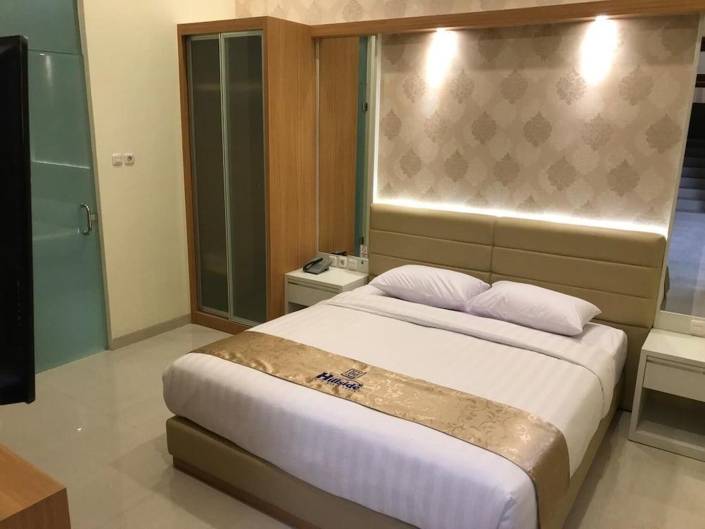 Hillside Suite Guest House