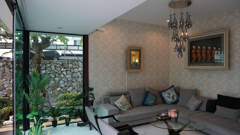 Achawalai Residence Village