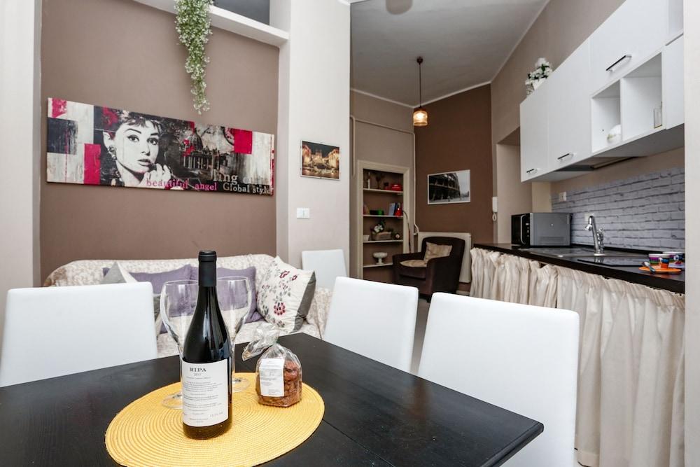 American Uni 2Br Lovely Apt