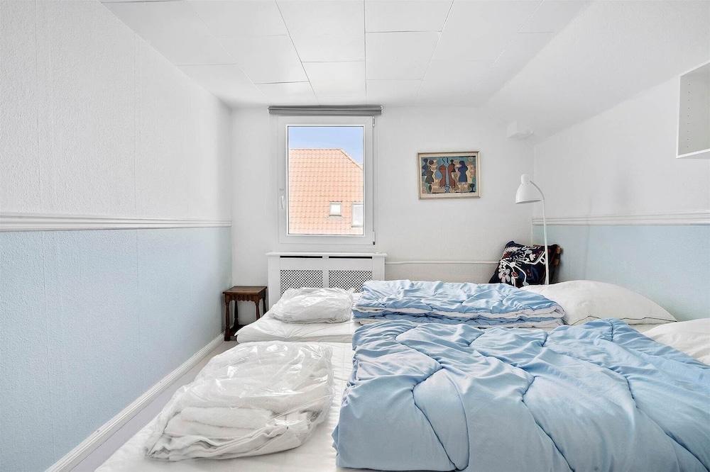 Tante Tut & Onkel E Hotel