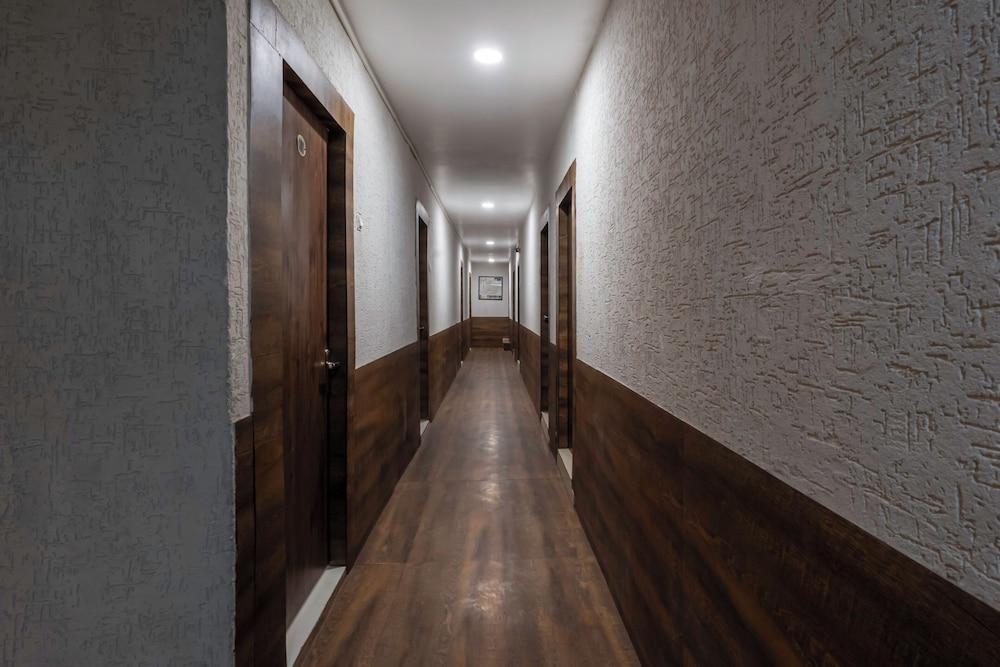 WOW STAYZ2 Misty Meadows