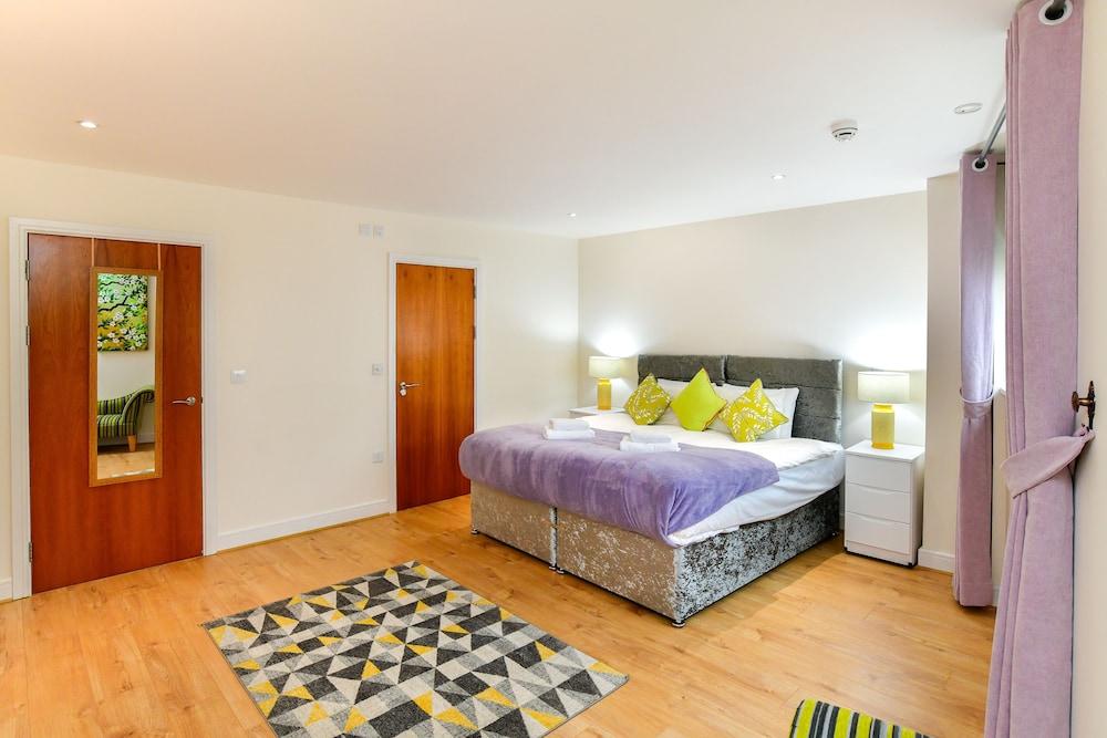 Just Stay Wales – Meridian Quay Penthouses